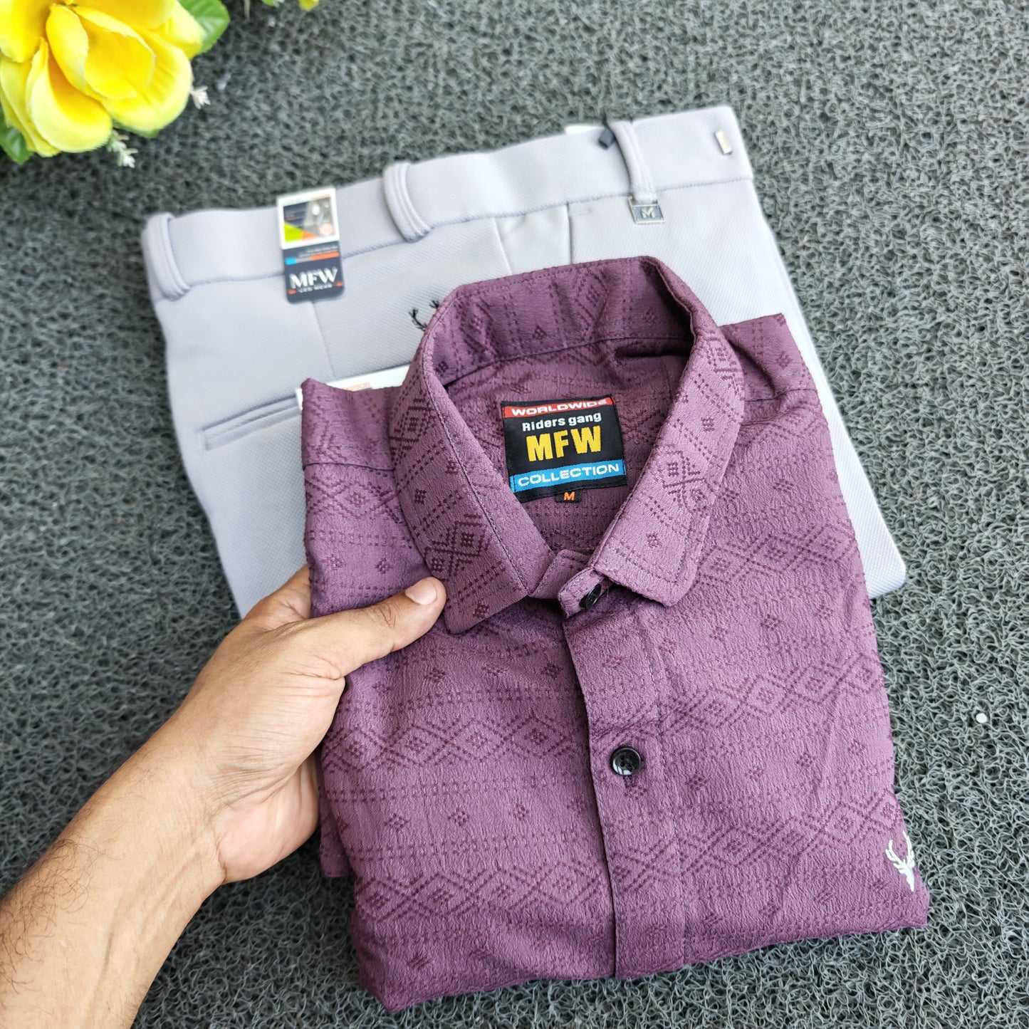 2 in 1 combo MFW popcorn shirts+ Penut fabric polofit pants combo buy @550 rs only