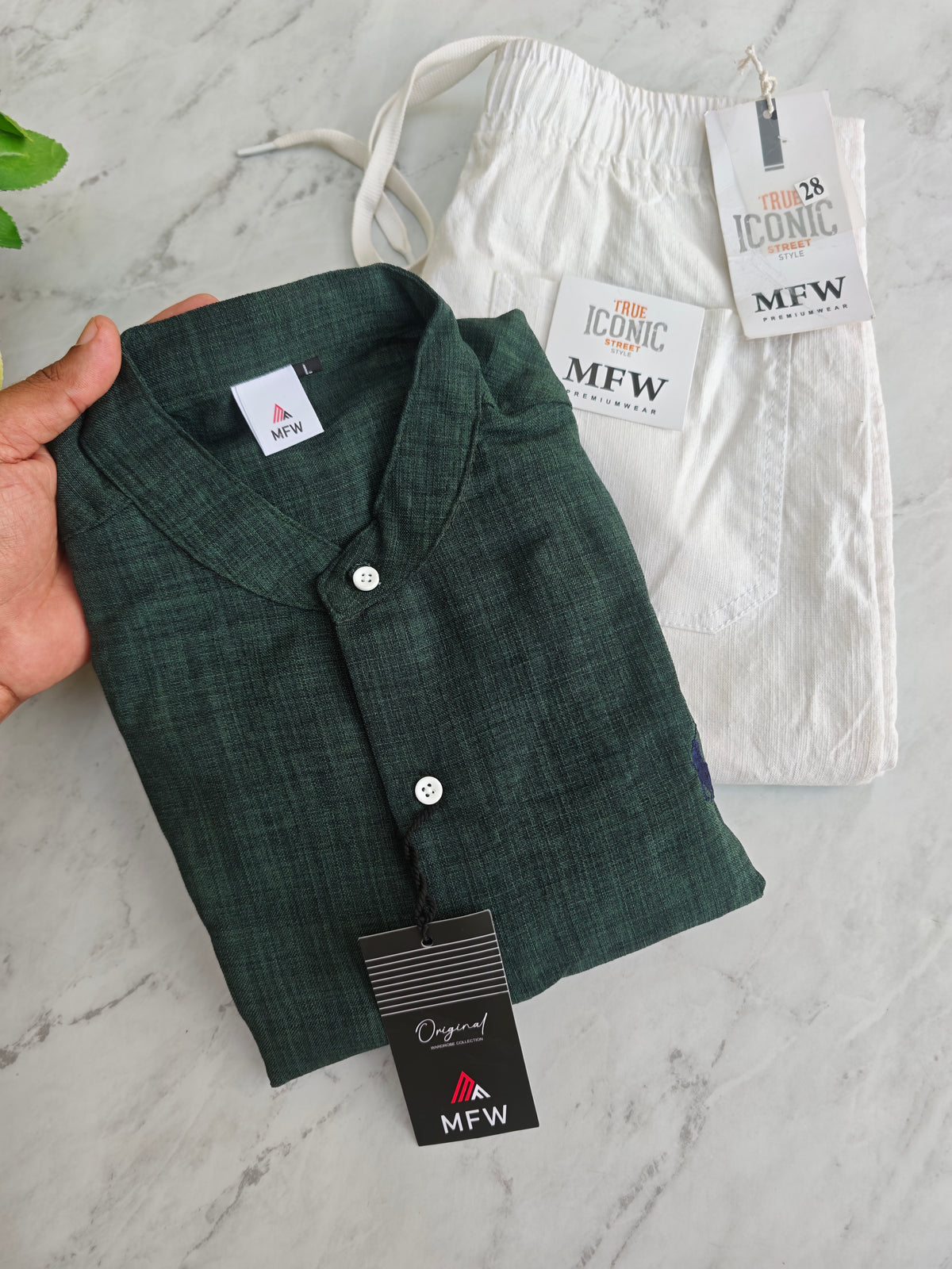 2 in 1 combo Chinese collar Korean lenin shirts + lenin relax fit pants buy @600 rs only