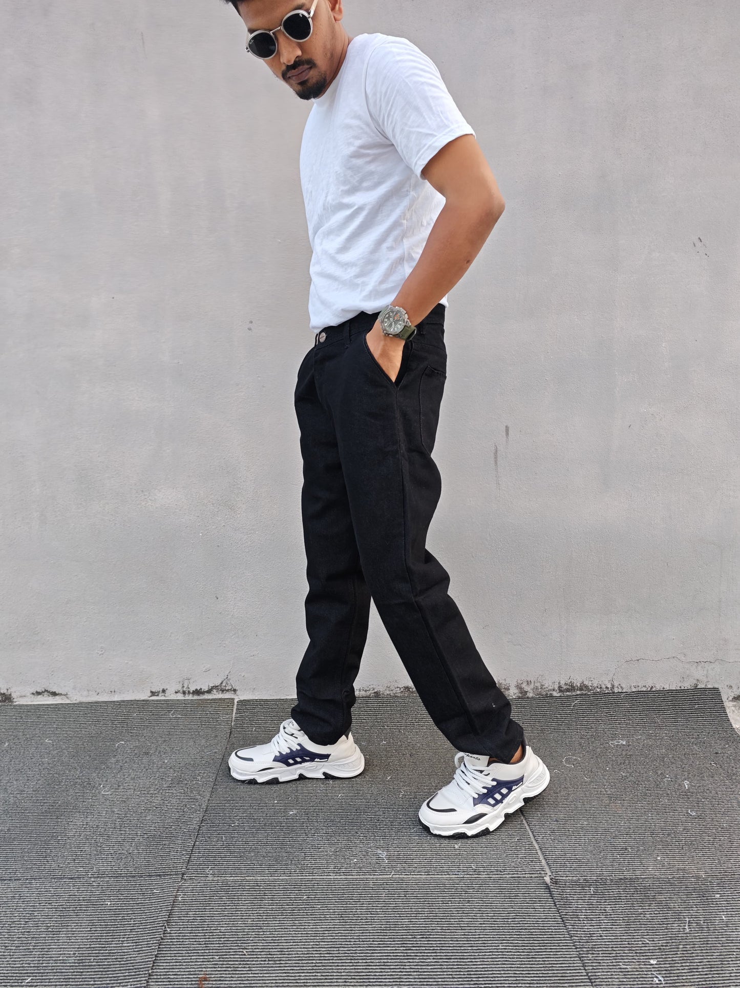 Mfw side pocket mom fit jeans buy @450 rs only