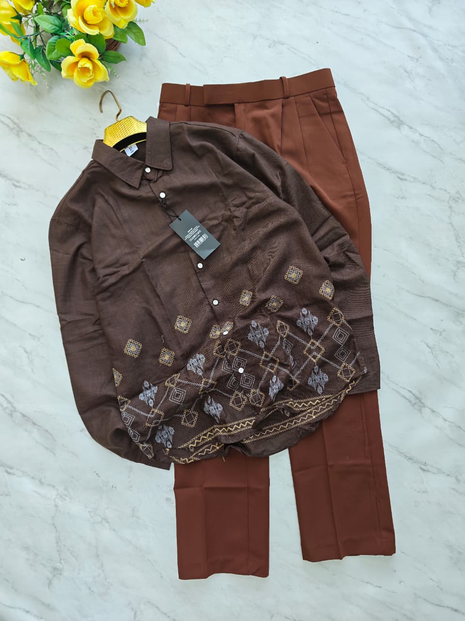 2 in 1 Combo Bottom Embroidery shirts + Korean baggy pants buy @600 rs only