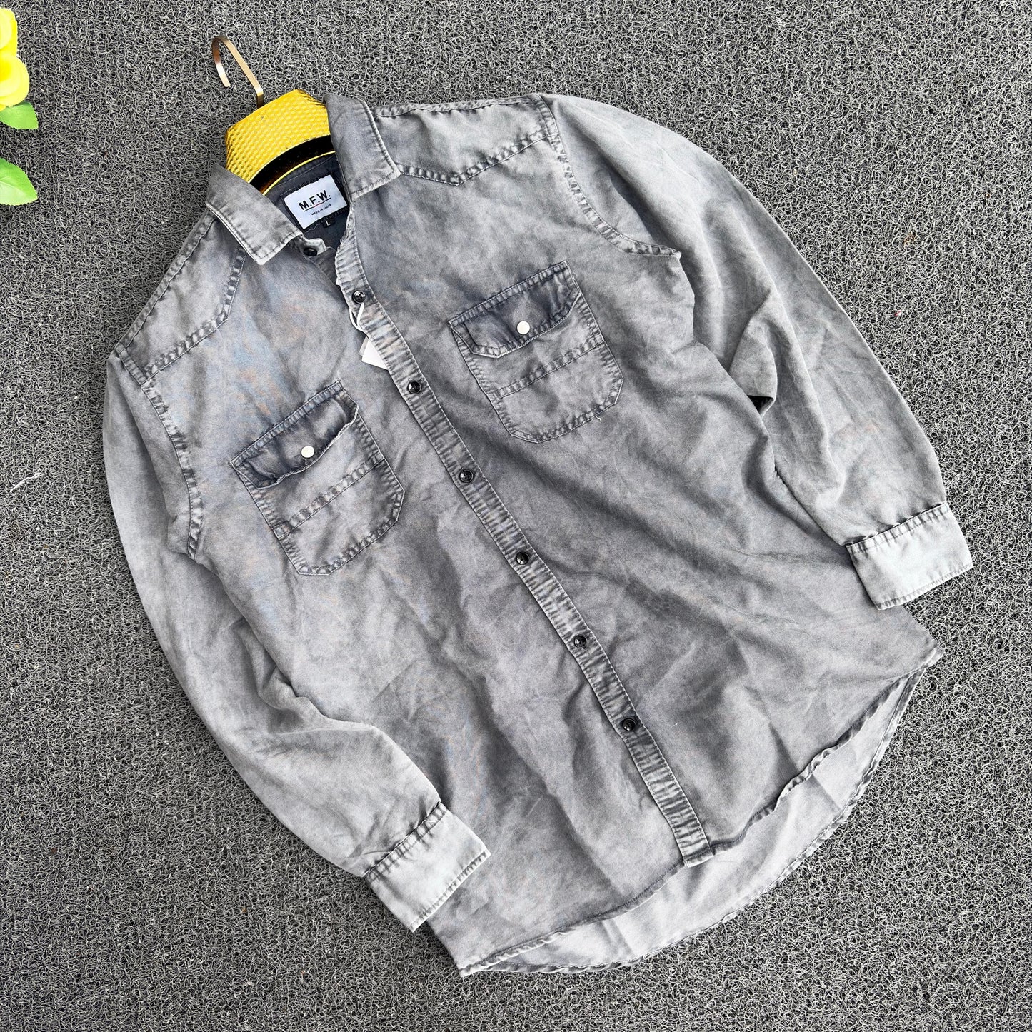 Men's Double pocket Denim Shirts single pcs @350 and Buy 3 pc combo @999