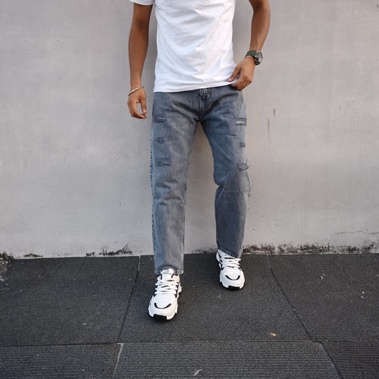 Mfw Torn mom fit jeans pant buy @450 rs only