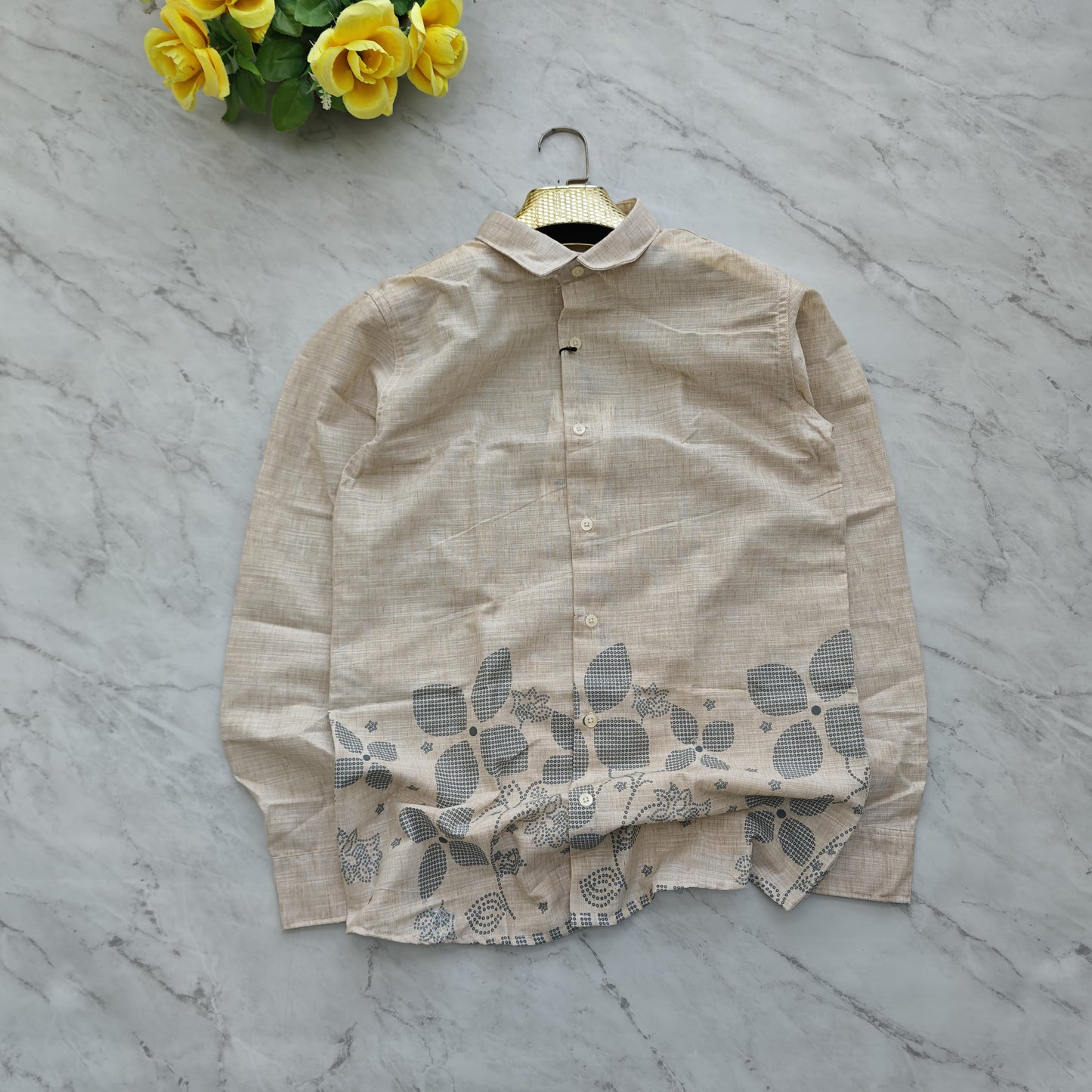 (D3)Men's Full sleeve lenin bottom printed shirts buy @300 rs only