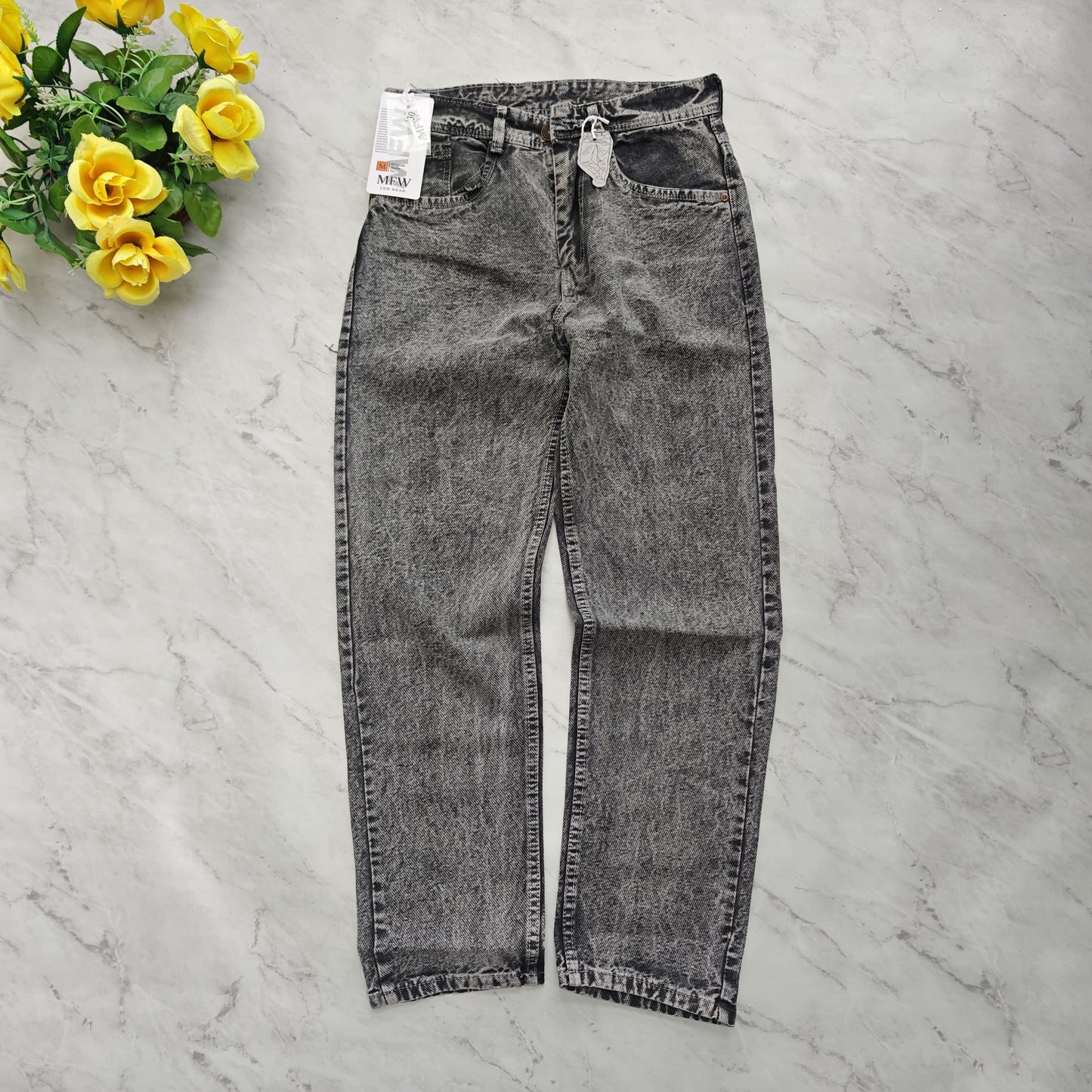 MFW Men's Mom fit jeans pant buy @350 rs only