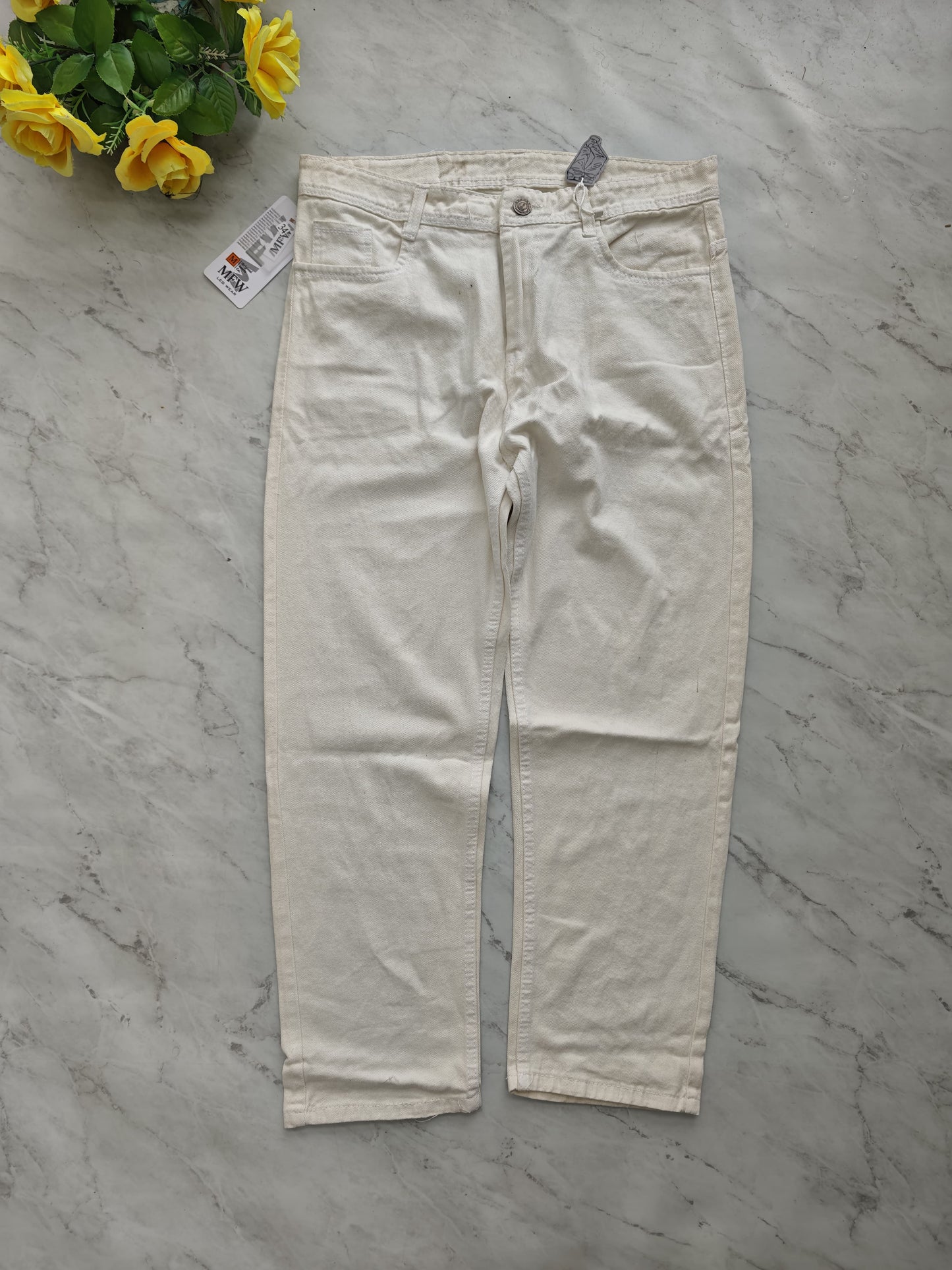 MFW men's mom fit jeans pants buy @350 rs only