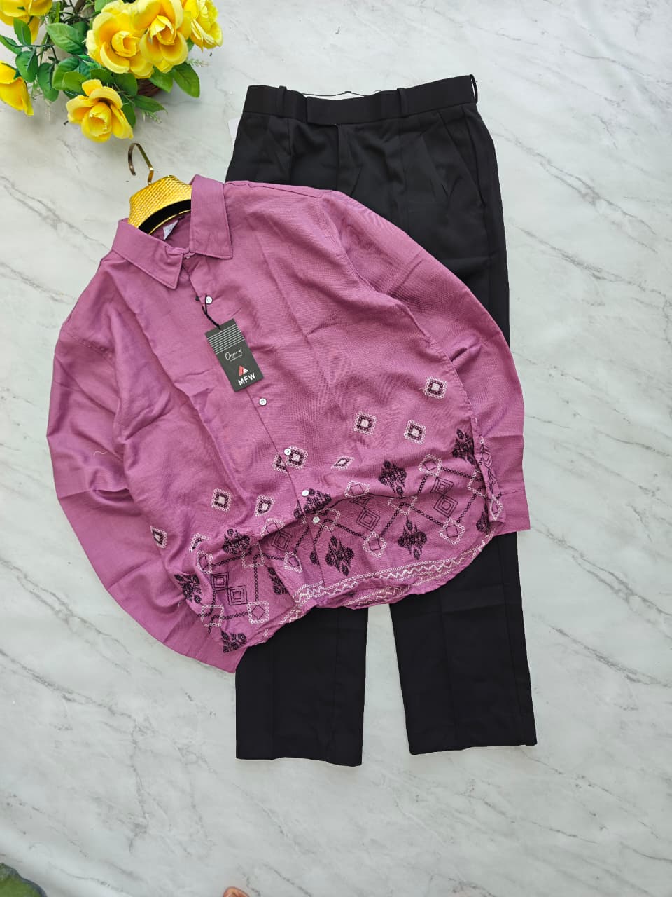 2 in 1 Combo Bottom Embroidery shirts + Korean baggy pants buy @600 rs only