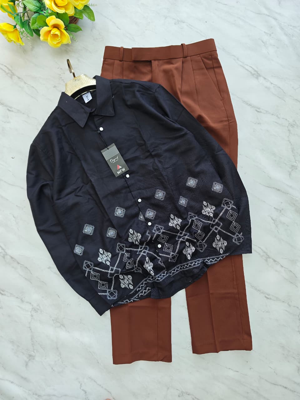 2 in 1 Combo Bottom Embroidery shirts + Korean baggy pants buy @600 rs only