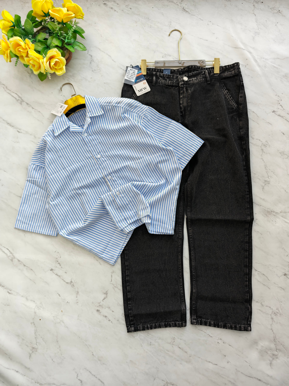 2 in 1 Combo Boxy baggy back printed shirts + Baggy jeans pant buy @600 rs