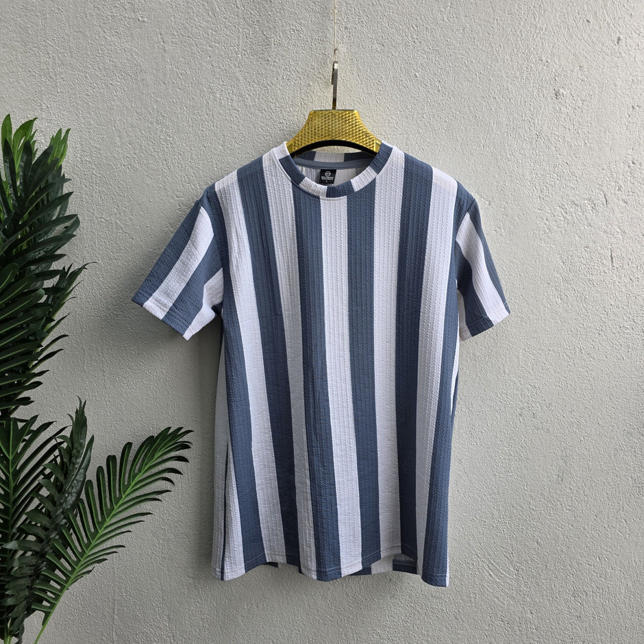 Round neck Half sleeve Tshirt 1 pc @199 and 3 pcs @ 499