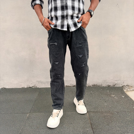 Torn mom fit jeans pant buy @ 450 rs