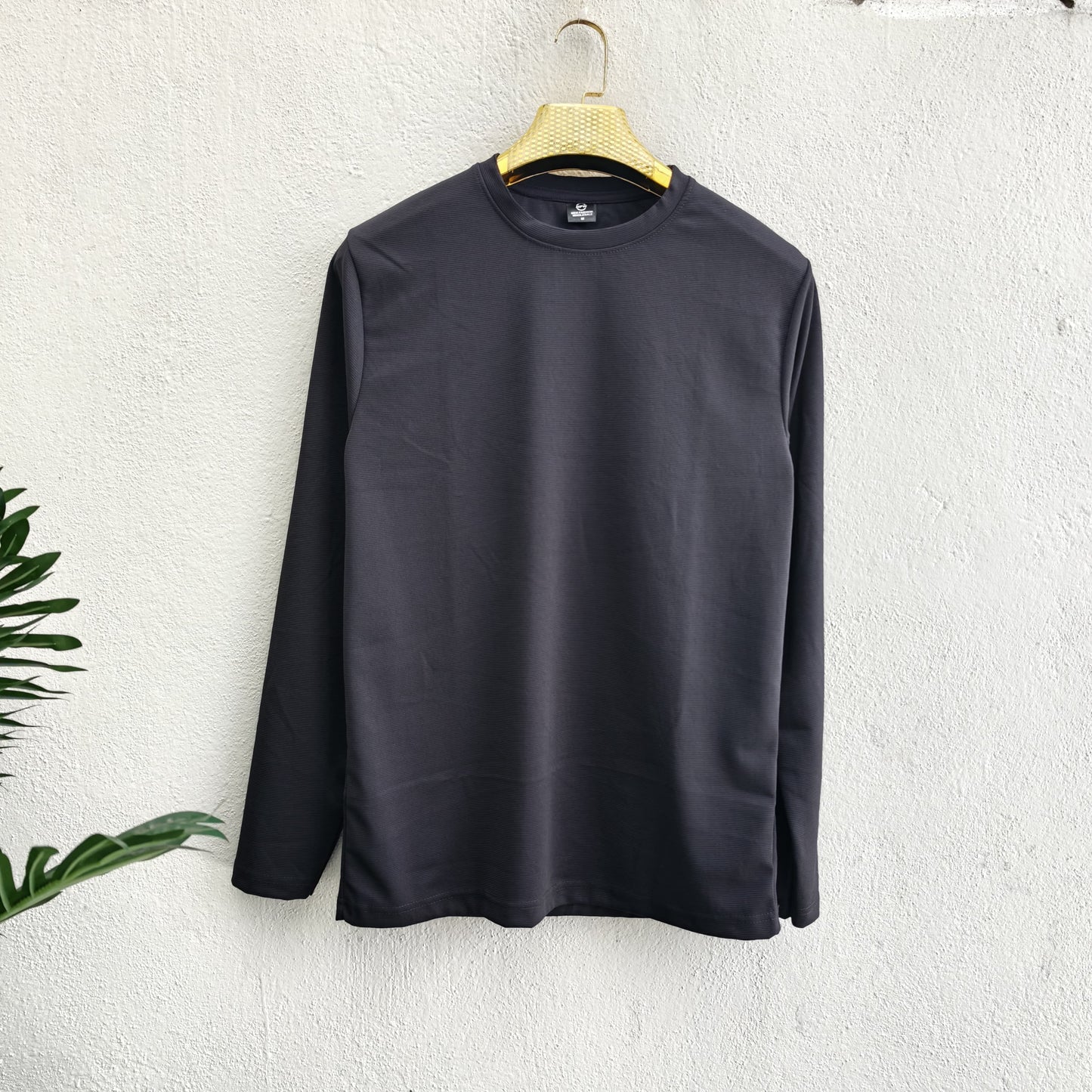 Mfw Full sleeve back printed Tshirt 1 pc @199 and 3 pcs @ 499 (BLACK)