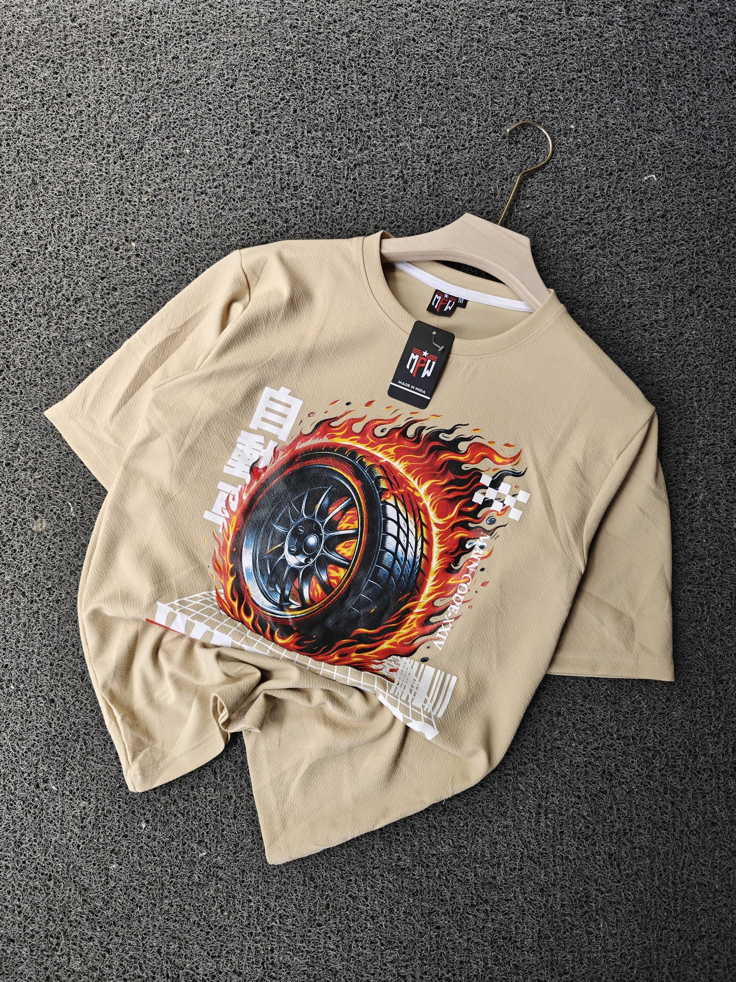 Round neck Front  print drop shoulder Tshirt 1 pc @199 and 3 pcs @ 499