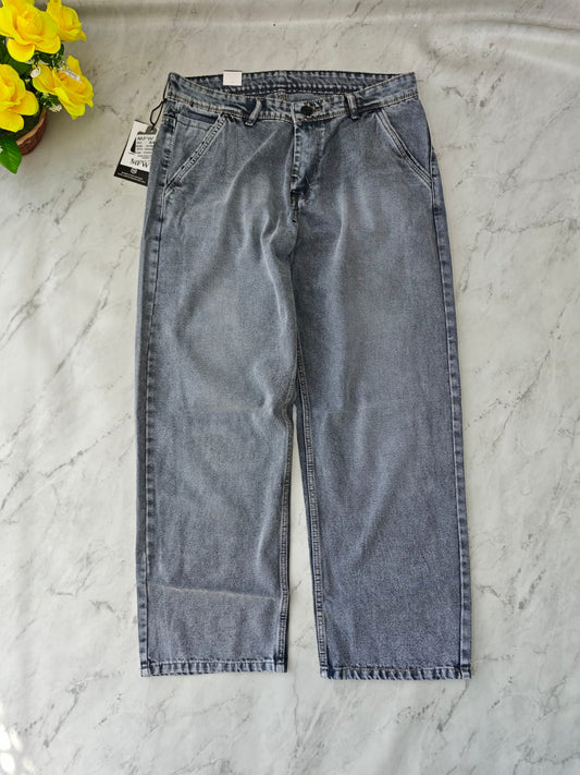MFW straight fit jeans pant buy @450 rs only
