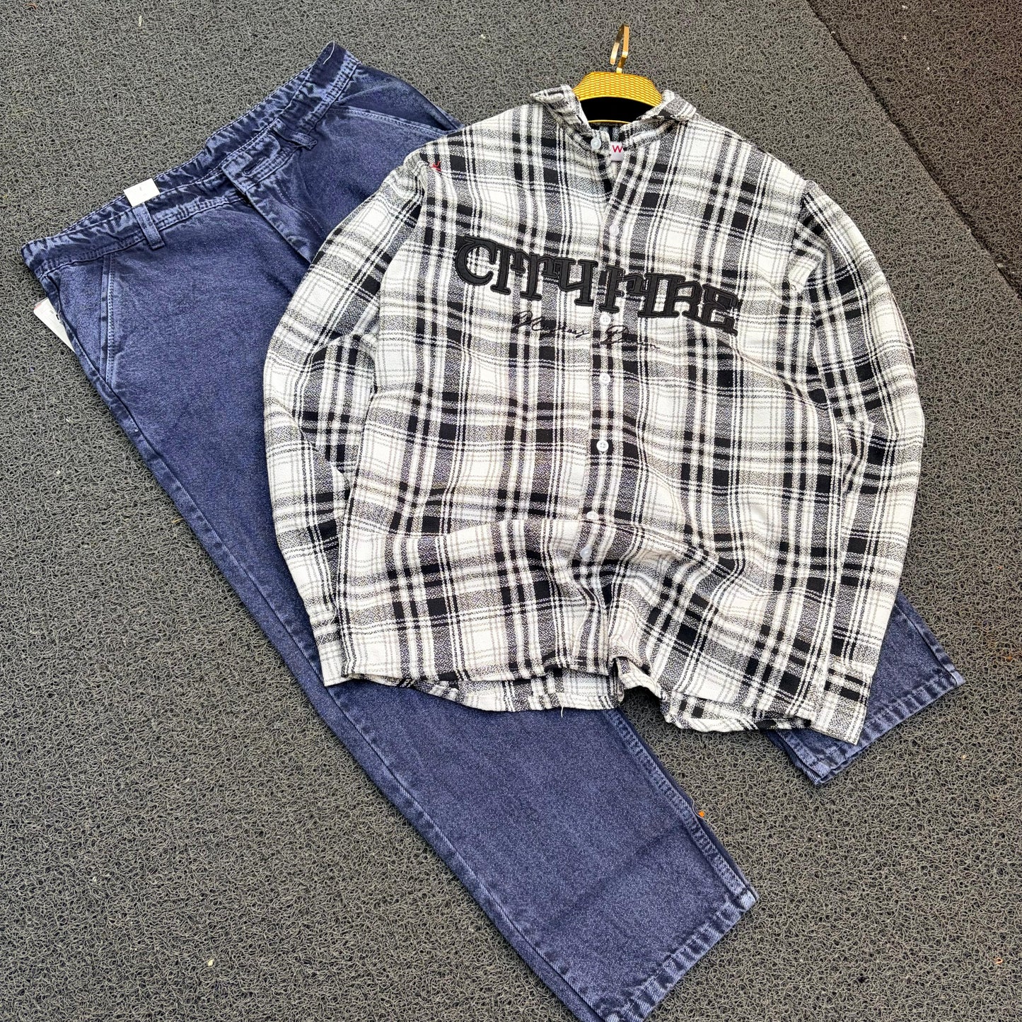 2 in 1 combo MFW Embroidery shirts + mom fit jeans buy @600 only