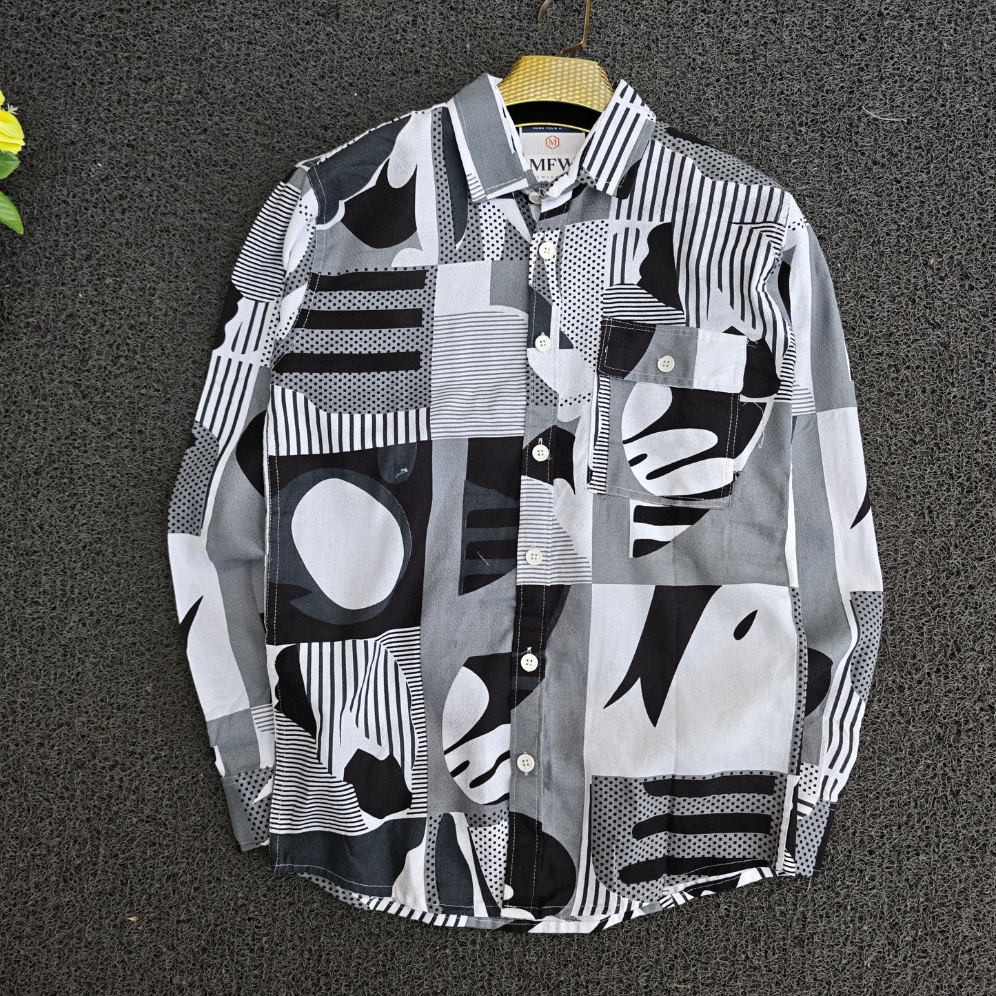 Mfw Premium double packet printed shirts Single pcs @299 and Buy 4 pcs combo @999 (Black)