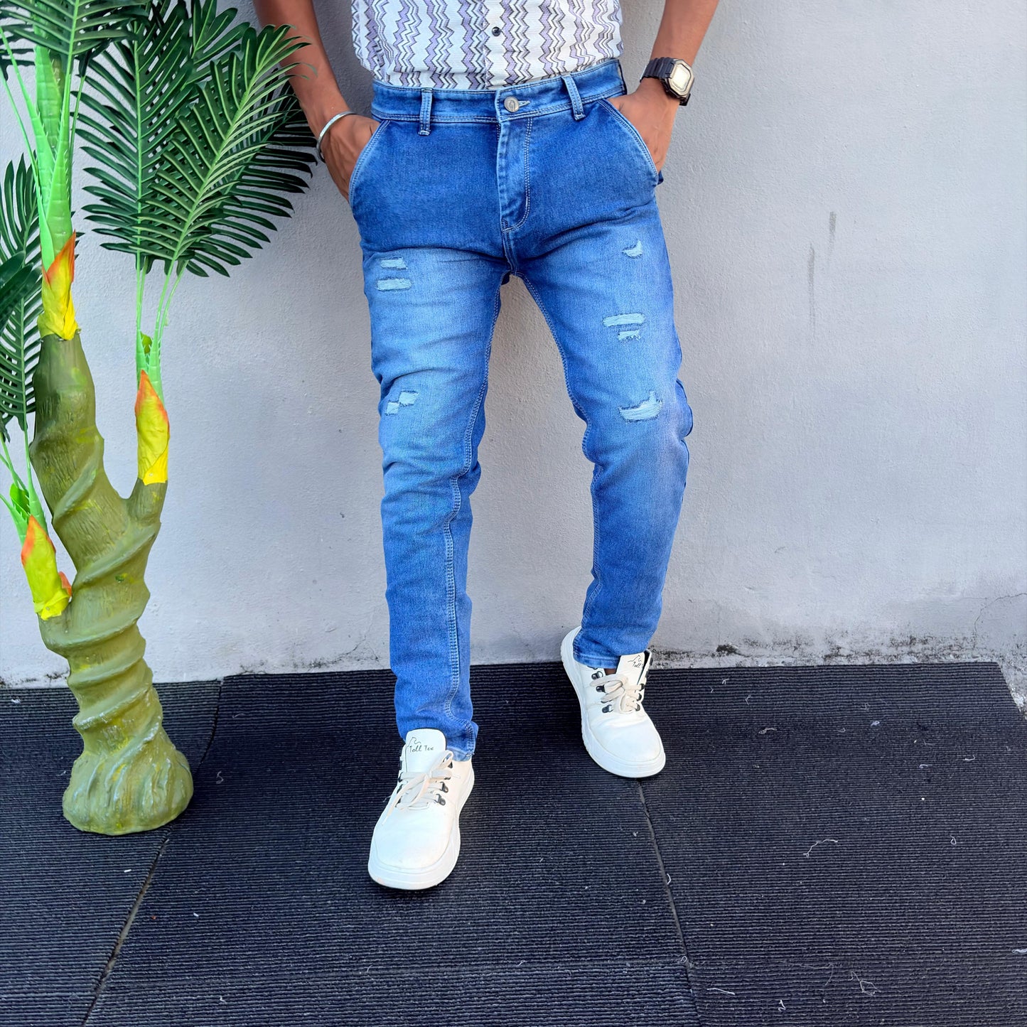 Mens torn side pocket balloonfit heavy quality jeans Buy 2 pcs combo @999