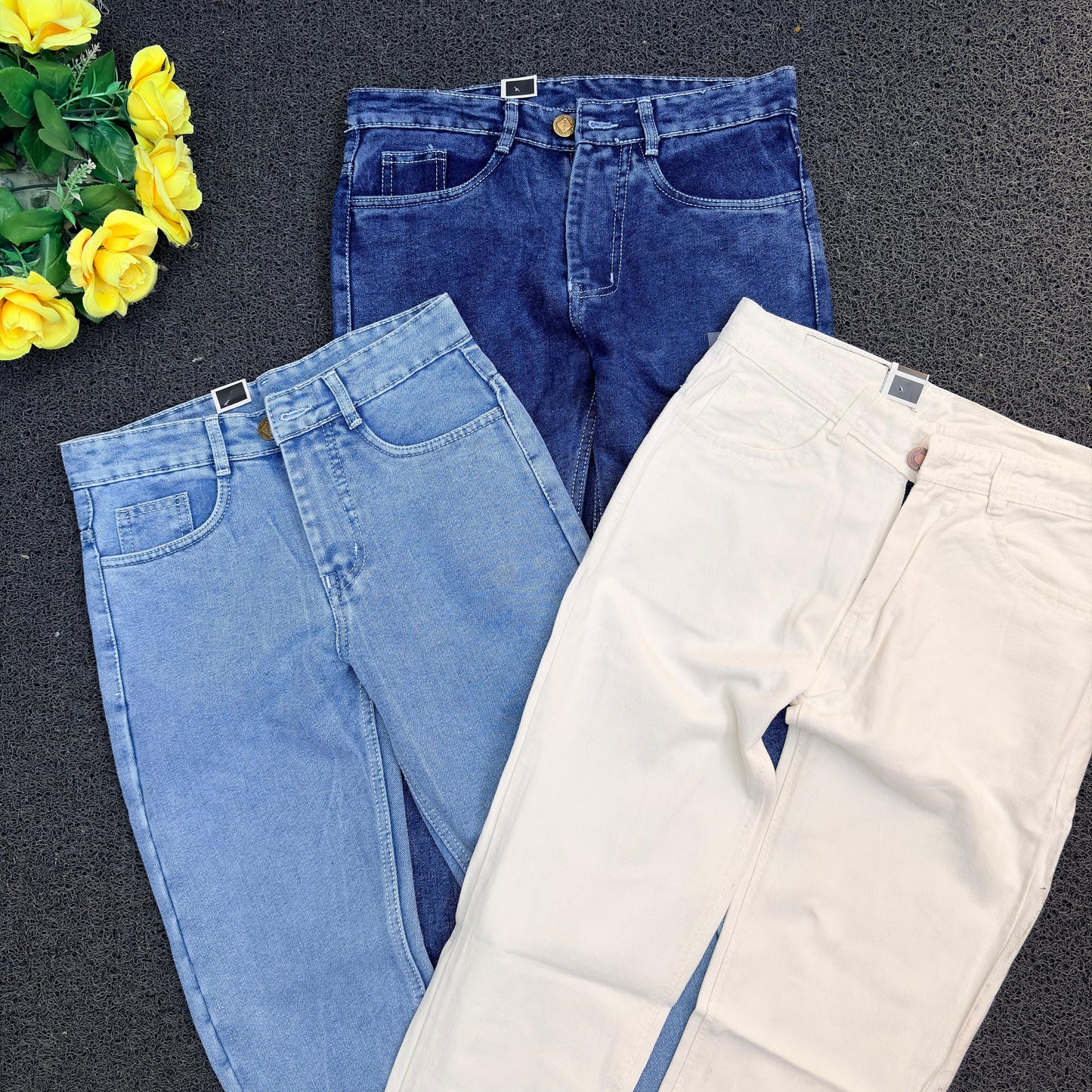 3 in 1 combo plain mom fit  jeans buy 3 pcs combo @999 only