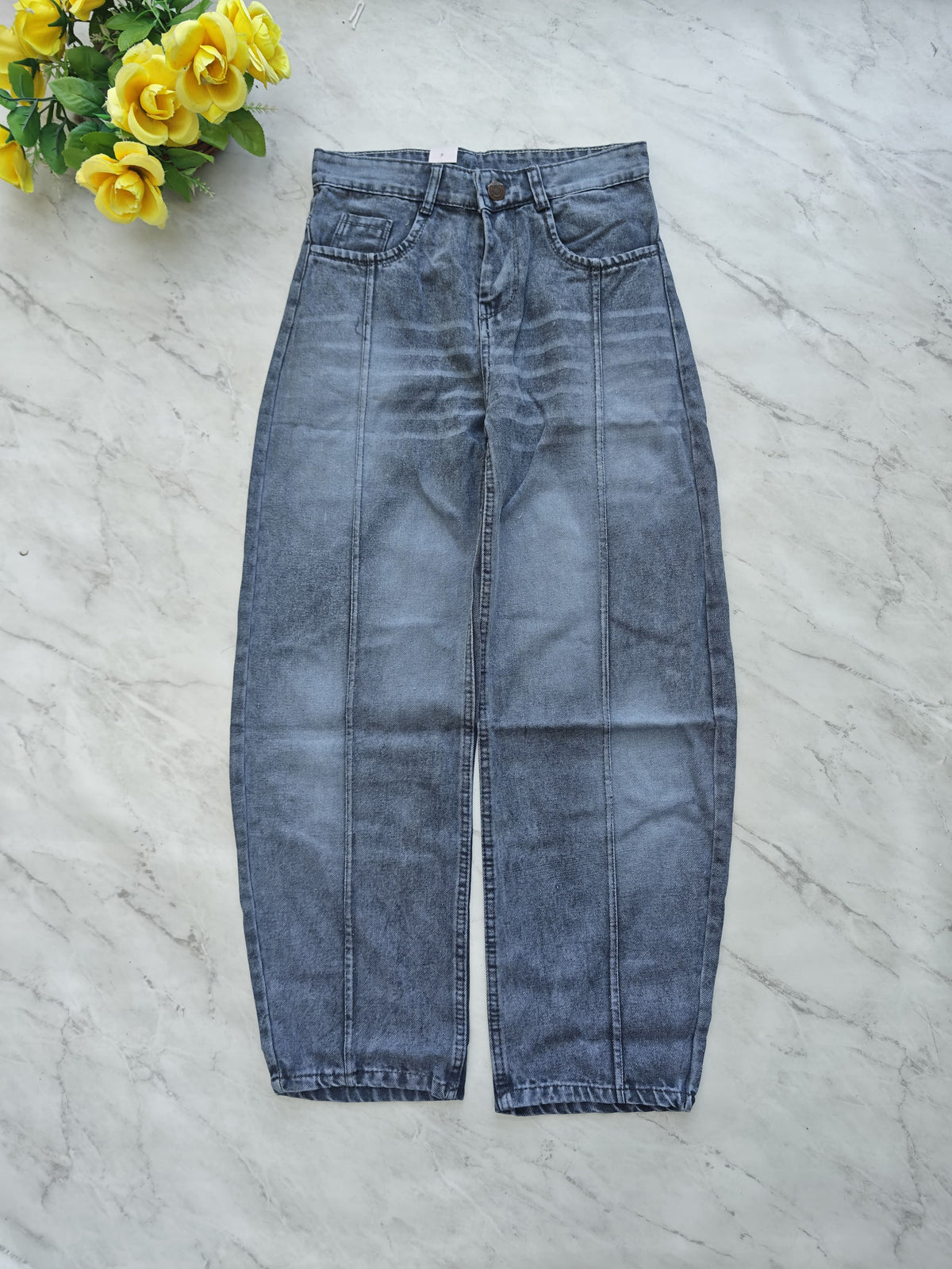 MFW Barrel Fit jeans pants buy @450 rs only[S2]