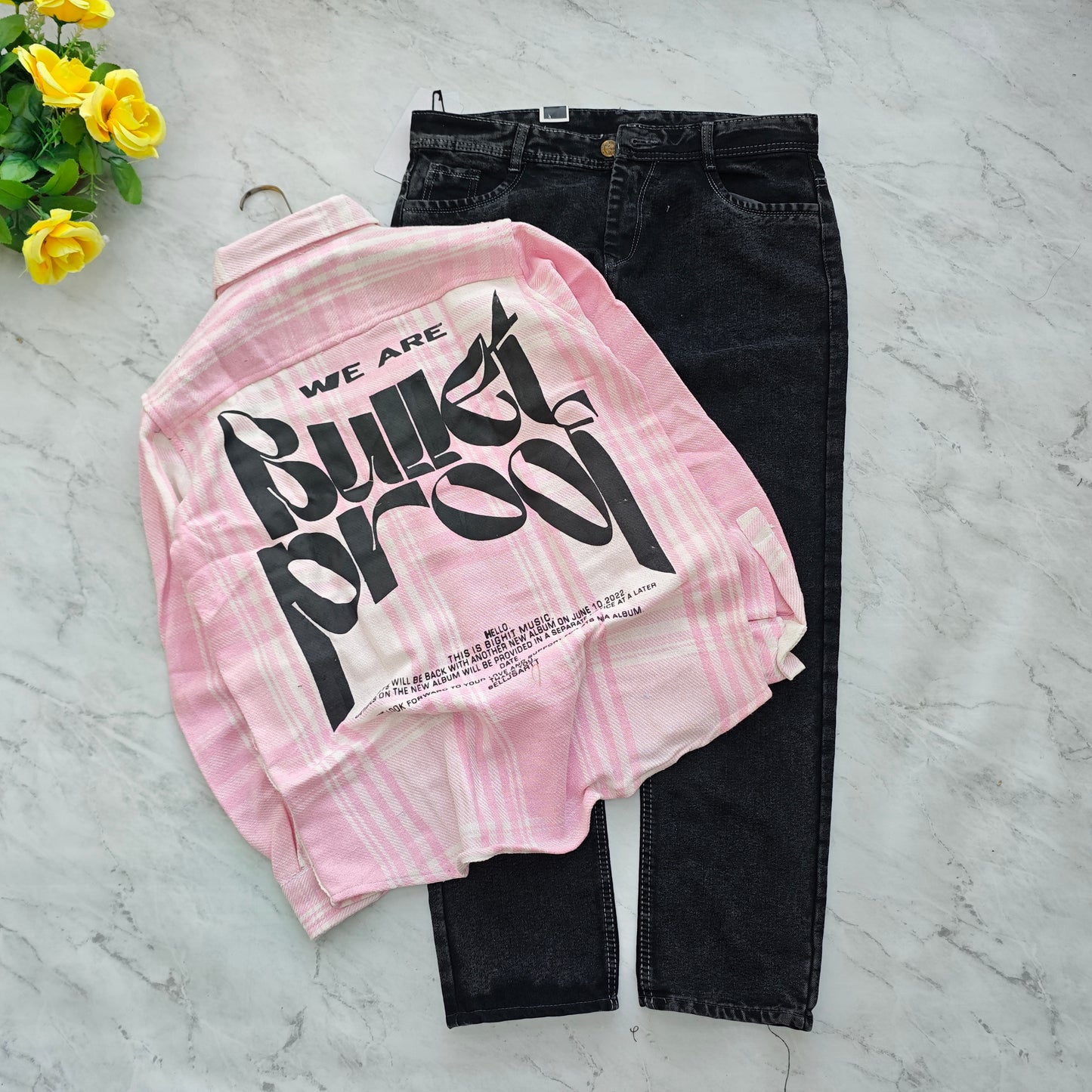 2 in 1 combo double pocket back printed shirts + plain mom fit jeans pant combo buy 550 rs only