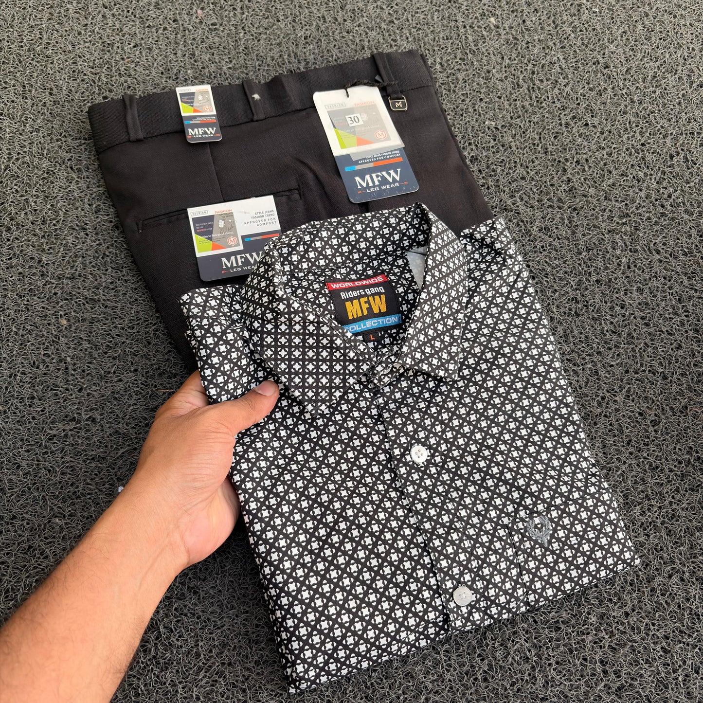 2 in 1 combo mfw Printed Shirts+ Lenin polo fit pants buy @550 rs only