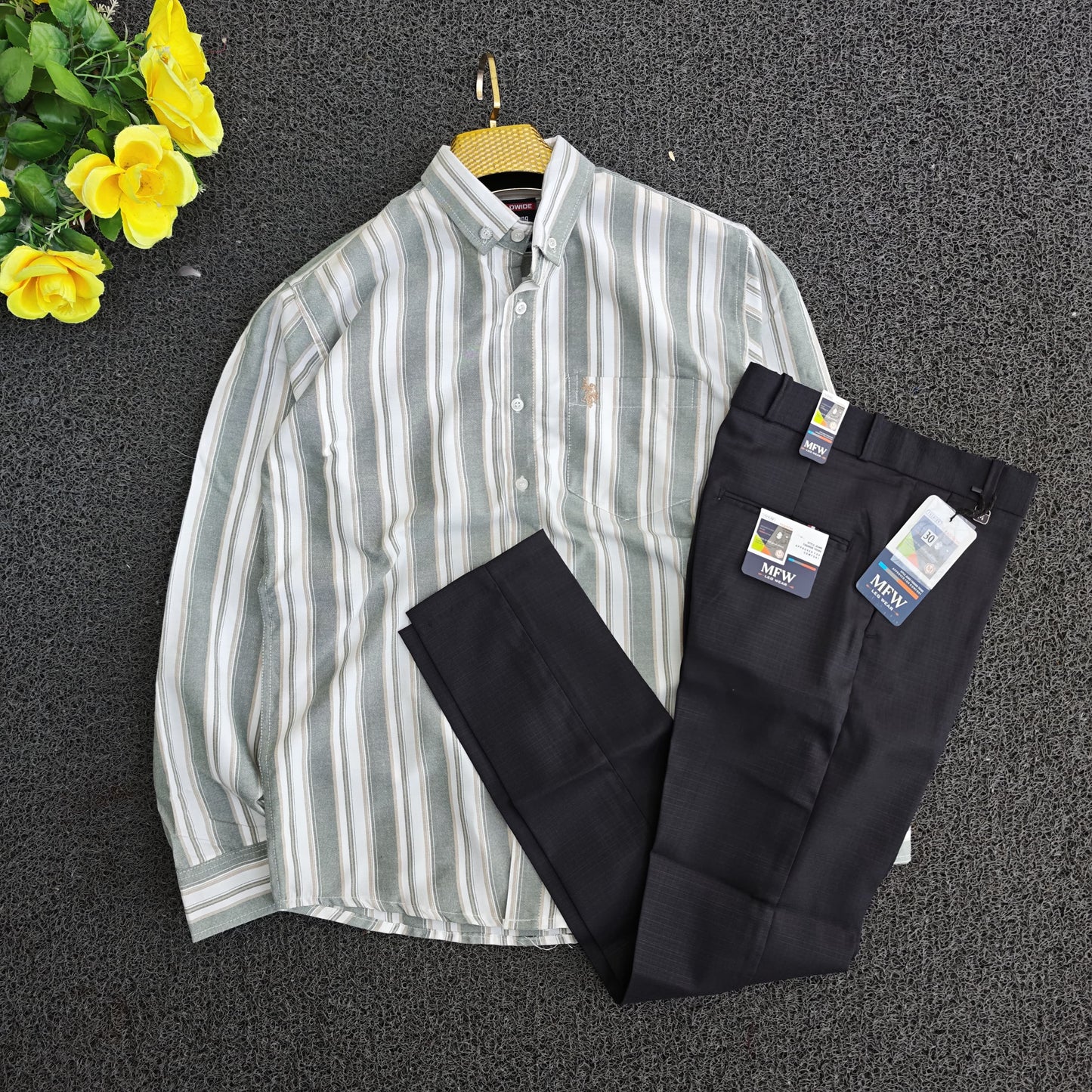 2 in 1 combo formal shirts + Lenin polo fit pants combo buy @550 rs only