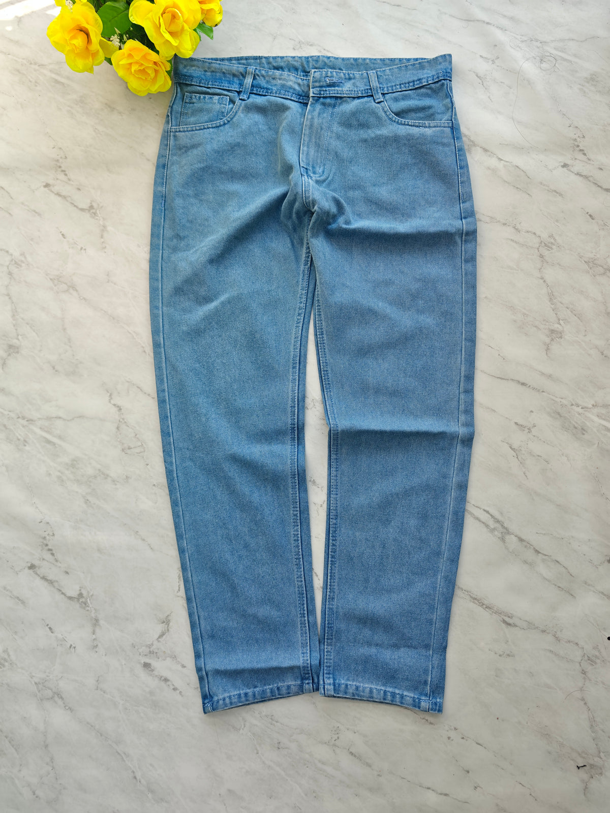 Men's premium mom fit jeans pant buy @450 rs only