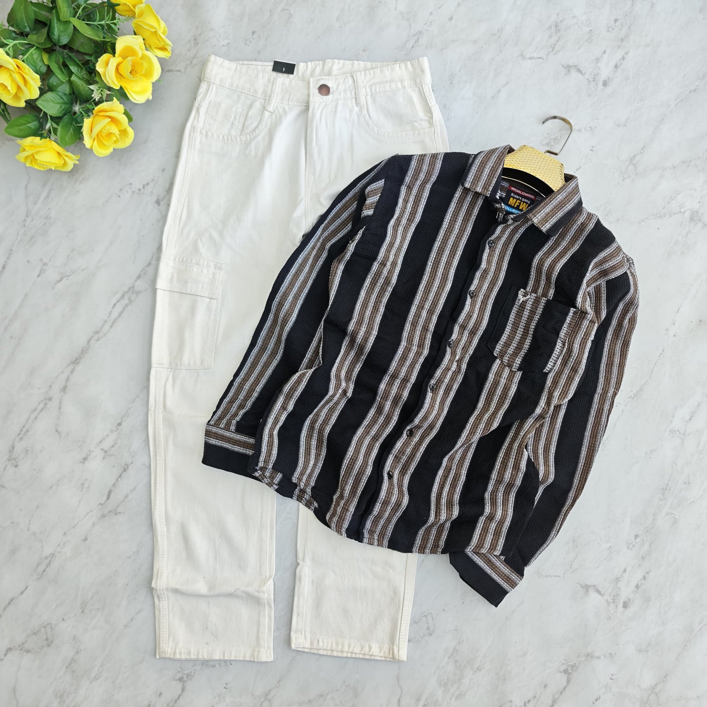 2 in 1 combo MFW waffle jute shirts + 6 mom fit jeans combo buy@550 rs only