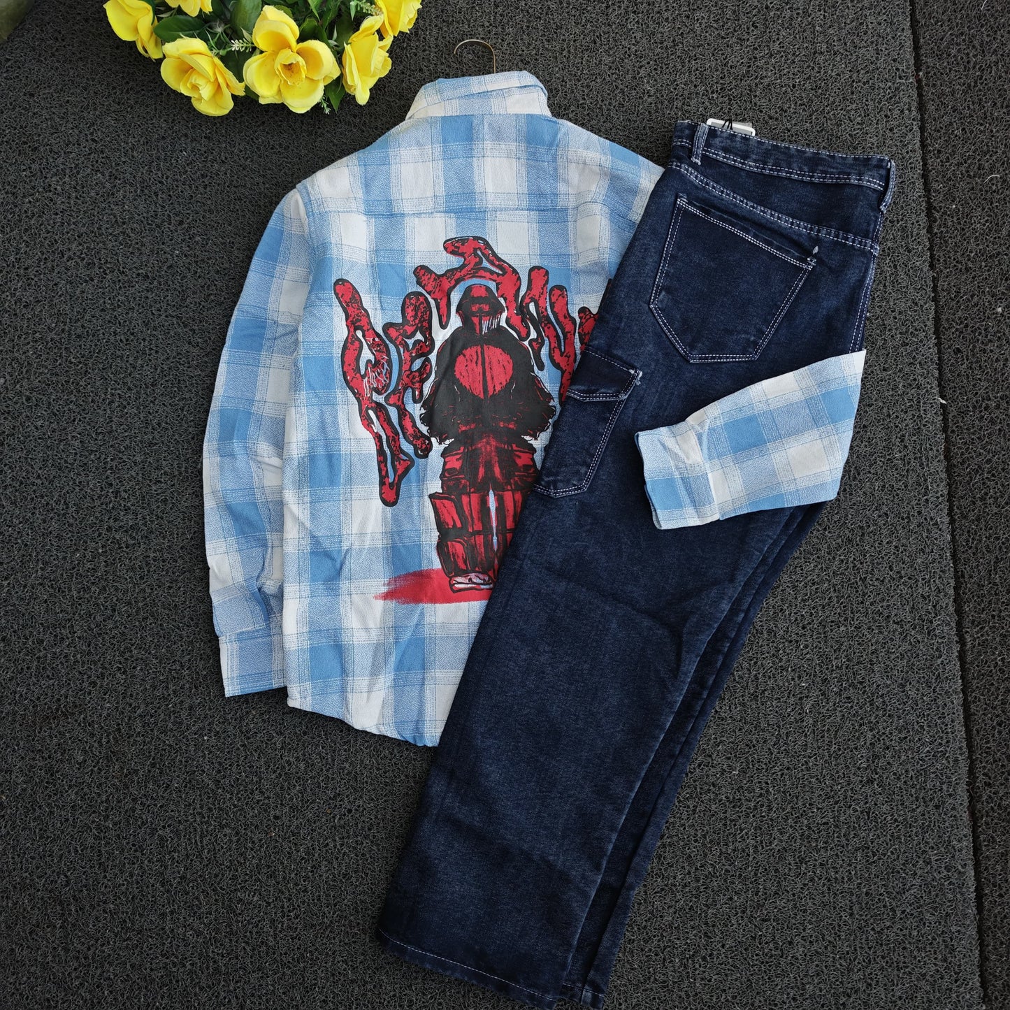 2 in 1 combo double pocket back Printed shirts + 6 pocket mom fit jeans combo buy @600 rs only