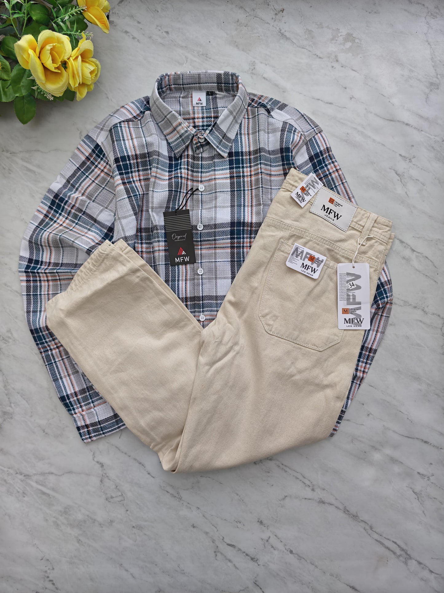 2 in 1 combo Checked shirts + mom fit jeans pant buy @600 rs only