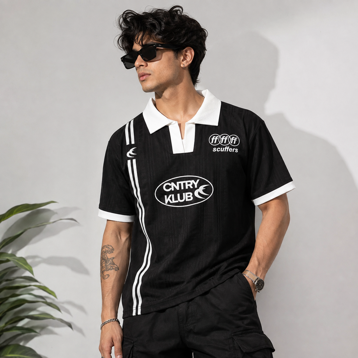 Men's half sleeve premium collar tshirts buy@250 rs only