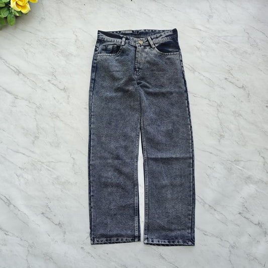 Men's Straight fit jeans pant buy @350 rs only