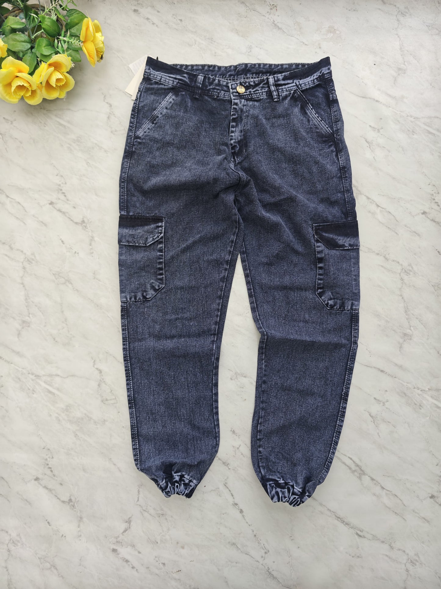 Mfw 6 pocket mom fit denim joggers cargo pants buy @500 rs only