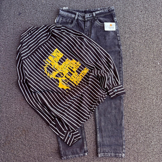 2 in 1 combo back print shirts+ plain mom fit jeans combo buy @500 rs only( pant color black shade)